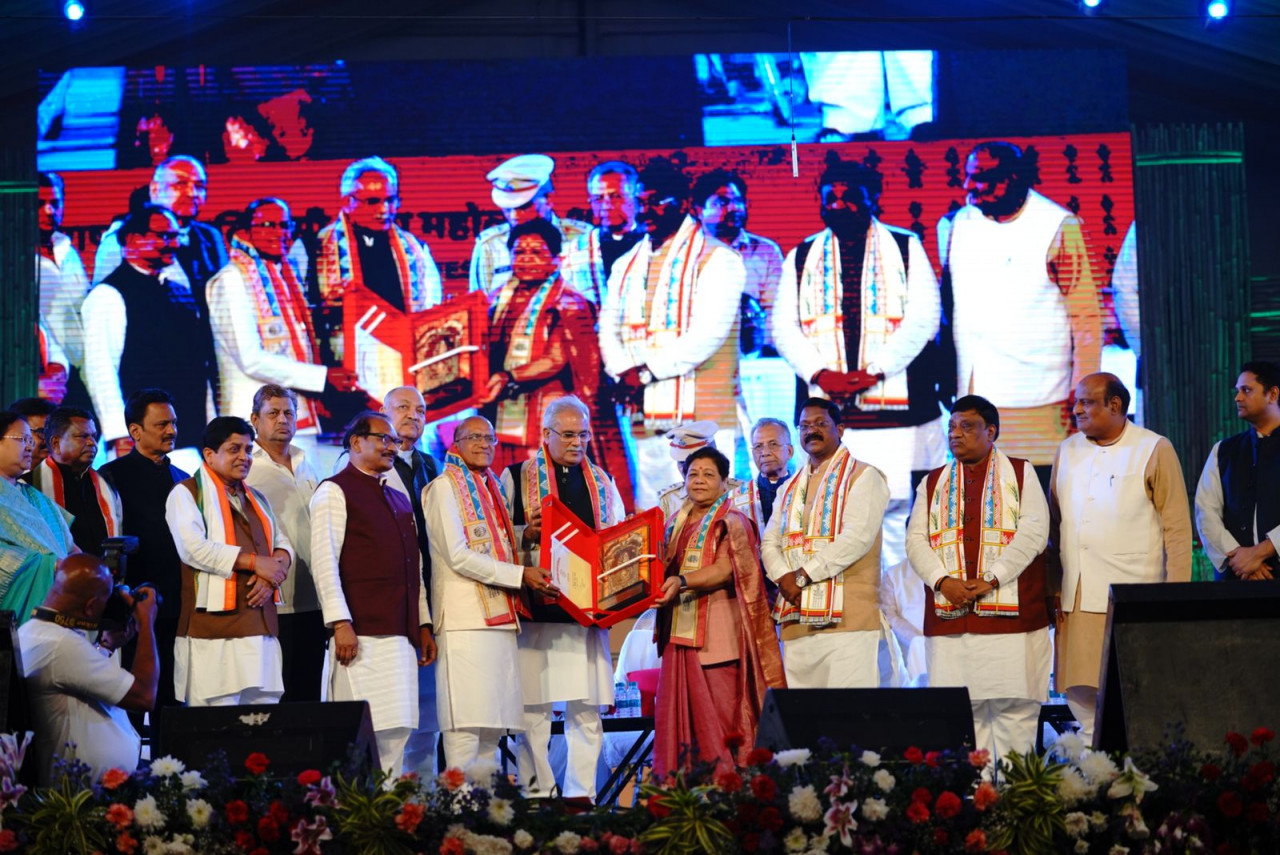 राज्योत्सव-2022 में विभिन्न अलंकरणों से सम्मानित हुई विभूतियां