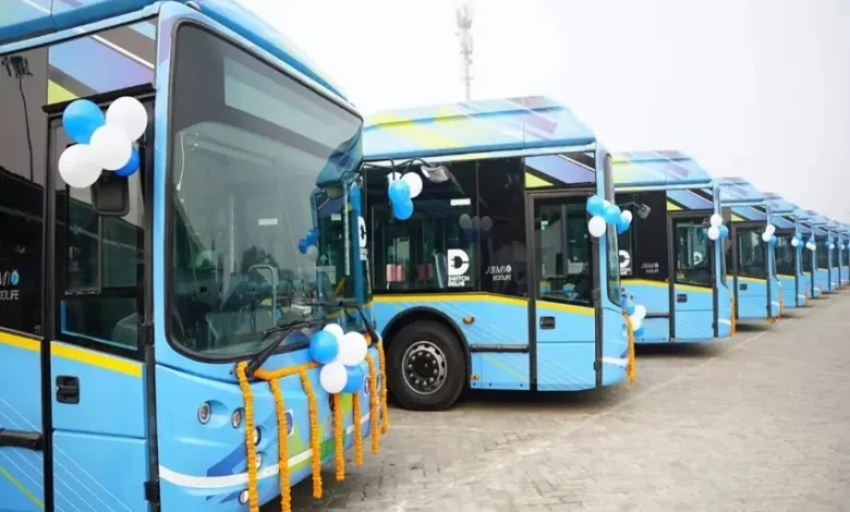 लंबे इंतजार के बाद राजधानीवासियों को अब ई-बस सेवा का मिलेगा लाभ