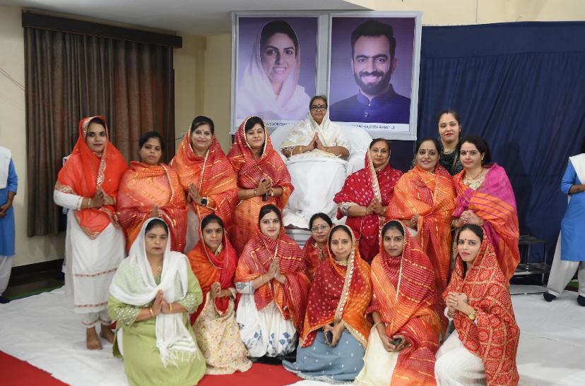 संत निरंकारी मिशन की ब्रांच रायपुर में ज़ोनल महिला निरंकारी संत समागम का आयोजन मारुति मंगलम भवन में किया गया