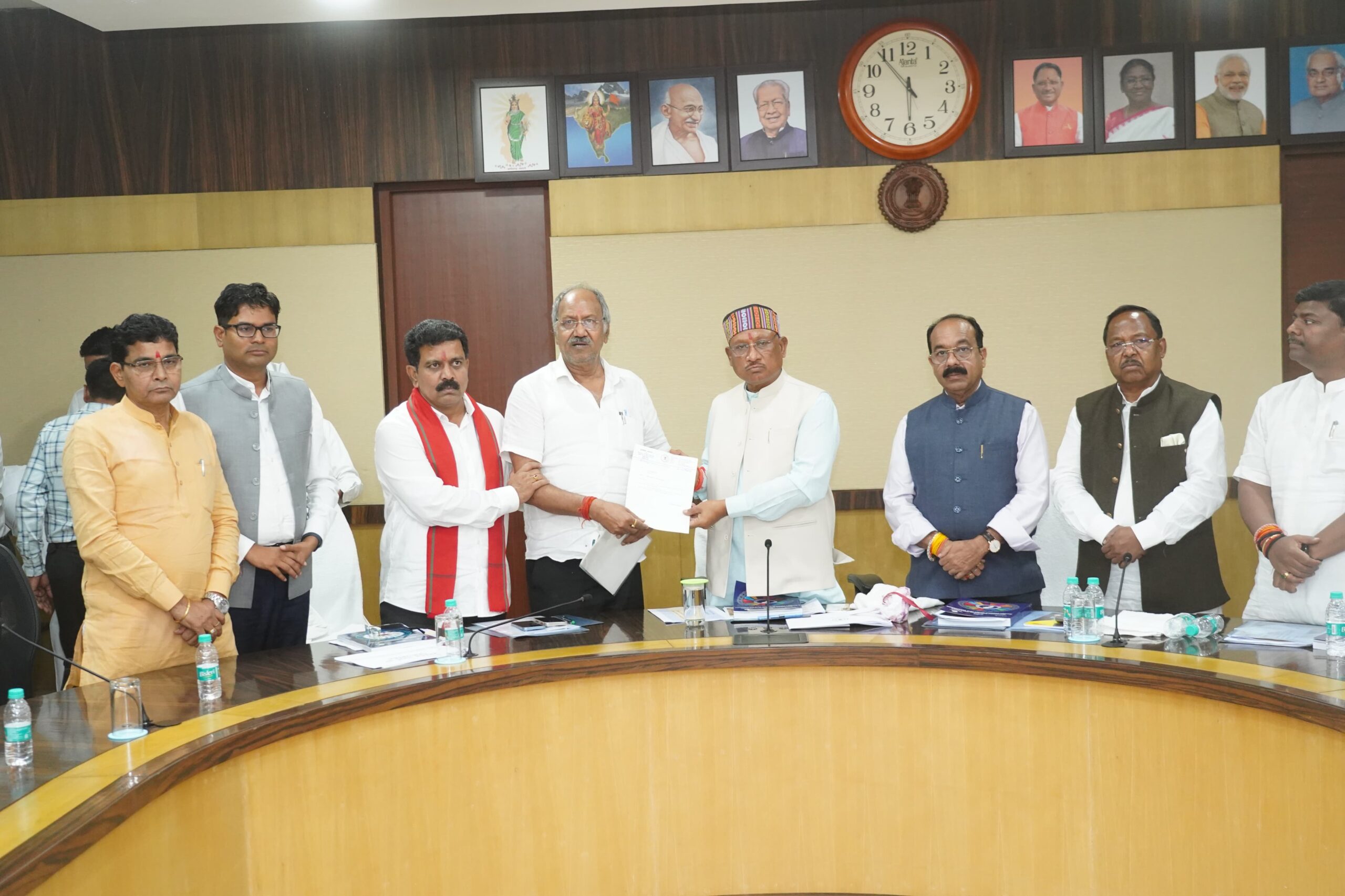 अब दिल्ली में बुलंद करेंगे रायपुर की जनता की आवाज: बृजमोहन अग्रवाल