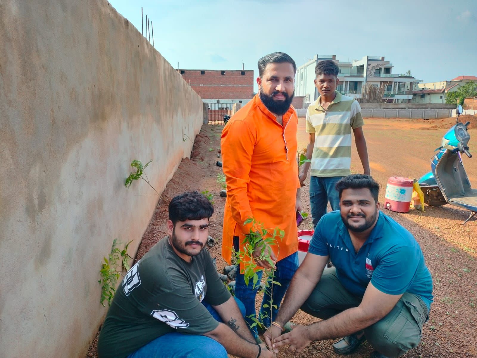 नगरपालिका उपाध्यक्ष विकास सुखवानी ने वृक्षारोपण कर संरक्षण का लिया संकल्प!