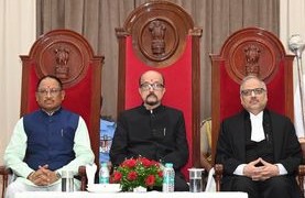 गरिमामय समारोह में छत्तीसगढ़ के 10वें राज्यपाल के रूप में रमेन डेका ने लिया शपथ