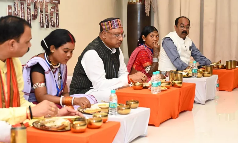 प्रदेश के आदिवासी क्षेत्रों में पहुंच रही है सड़क, बिजली, आवास, पेयजल जैसी महत्वपूर्ण सुविधाए