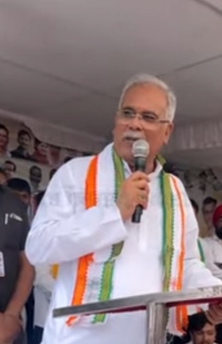 पूर्व मुख्यमंत्री भूपेश ने दुर्ग एसपी को कहा “गुंडा”,