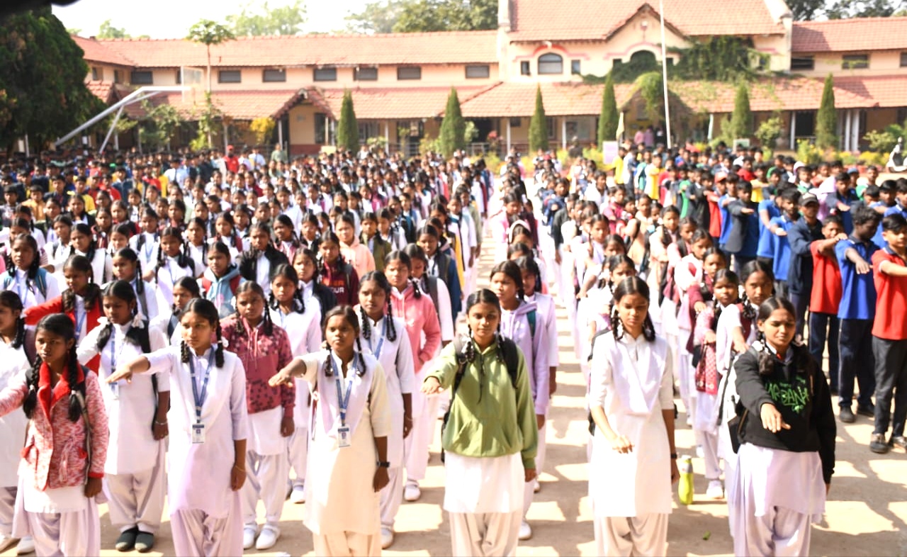 जशपुर जिले को बाल विवाह से मुक्त करने के लिए सबको  मिलजुलकर  प्रयास करना है: एस. पी