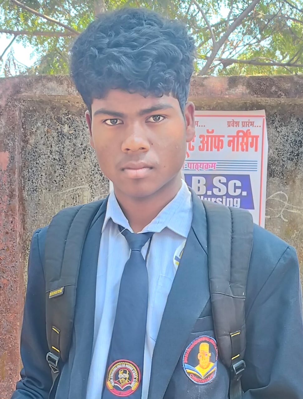 पिता का  शव घर में पड़ा था बेटा दसवीं बोर्ड की परीक्षा लिखने पहुंचा