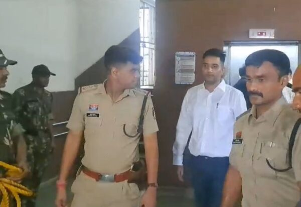 छत्तीसगढ़ शराब घोटाले में बड़ी कार्रवाई, चैतन्य बघेल और दीपेन्द्र चावड़ा गिरफ्तार