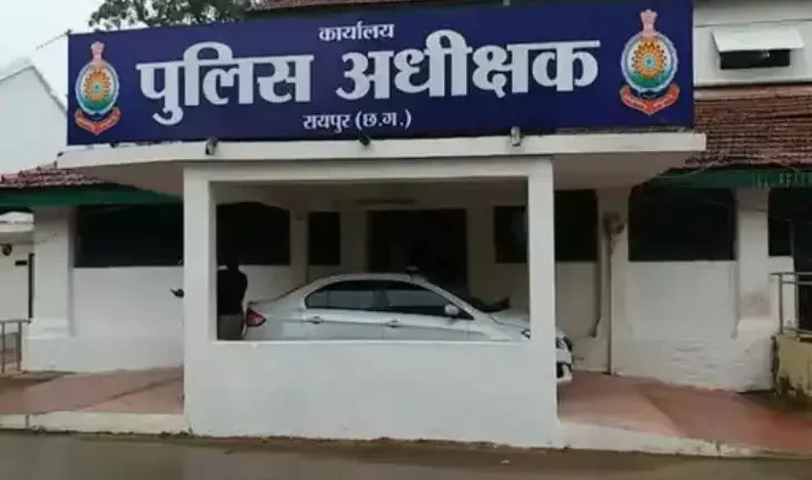 दुर्ग में कारोबारी से 2 लाख चोरी , रायपुर क्राइम ब्रांच के आरक्षक निलंबित