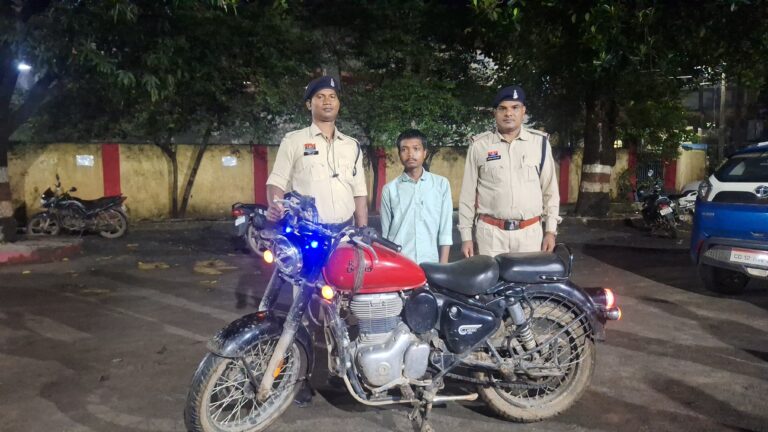 बुलेट चोर गिरफ्तार, मोटर सायकल बरामद