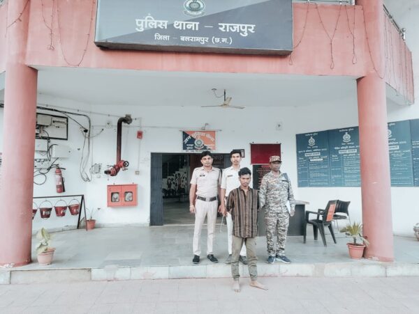 दीपवाली से पहले 4,500, गोल्डन लाकेट, मंगलसूत्र झुमका की चोरी