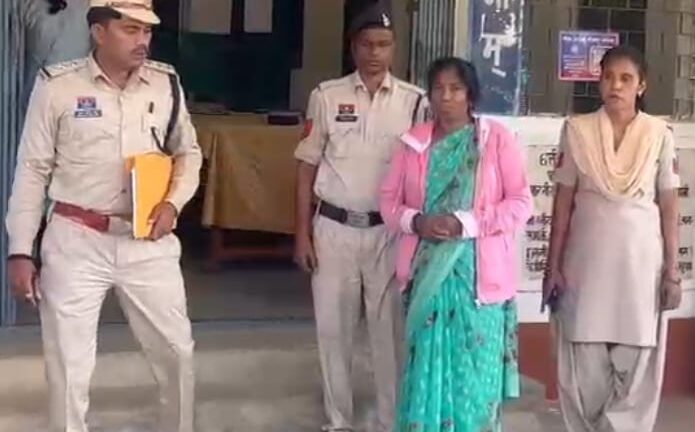 पति  की हत्या कर शव को सूटकेस में बंद करने वाली महिला गिरफ्तार