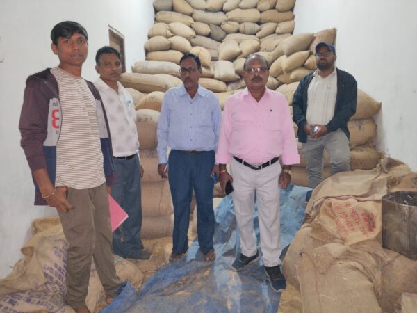 अवैध धान परिवहन,16 मामलों में 832.40 क्विंटल धान जब्त