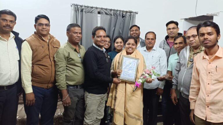 धारणी कुर्रे  यूपीएससी परीक्षा में 11वीं रैंक पर ,बनेगी अफसर