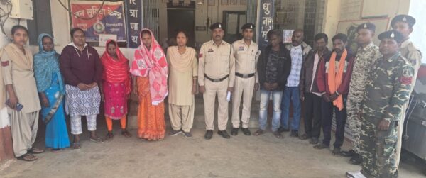 भिंजपुर में टोनही बताकर महिला से मारपीट, 1 पुलिसकर्मी समेत 8 आरोपी गिरफ्तार