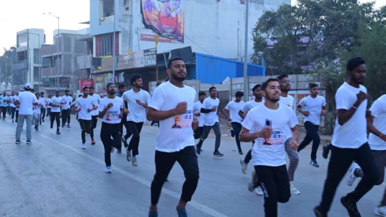 युवा दिवस पर दिल्ली IAS एकेडमी द्वारा  युवाथान मैराथन