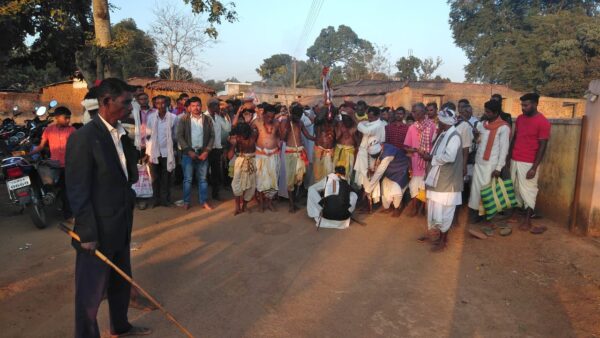 नगरी के मोतीमडीह लिखमा में मनाया  माता पहुंचनी पर्व