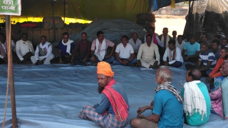 धान खरीदी में टोकन न कटने से किसान परेशान