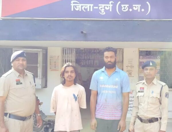 बेजुबान कुत्ते की बेरहमी से हत्या ,दो आरोपी गिरफ्तार