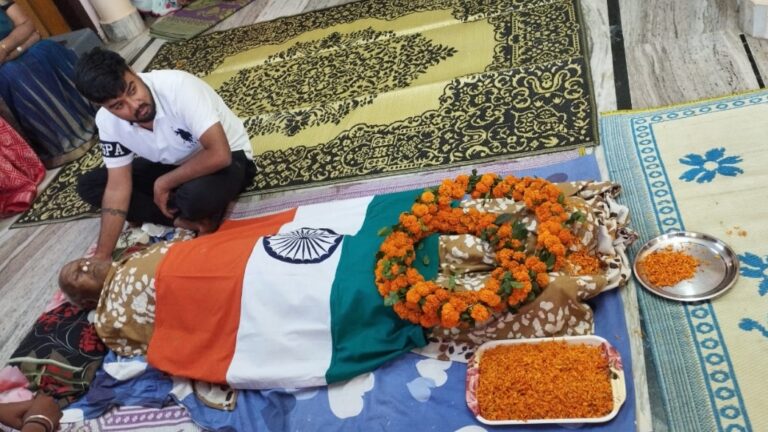 मुख्यमंत्री  विष्णु देव साय ने लोकतंत्र सेनानी महावीर प्रसाद जैन के निधन पर जताया शोक